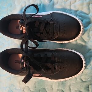 NEW Girl's Puma Black/Pink/White Tennis Shoes
